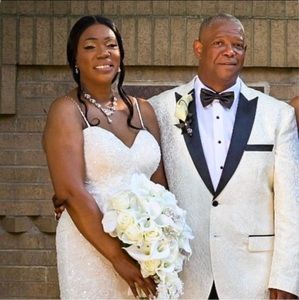 Meet your Posher, Maxine